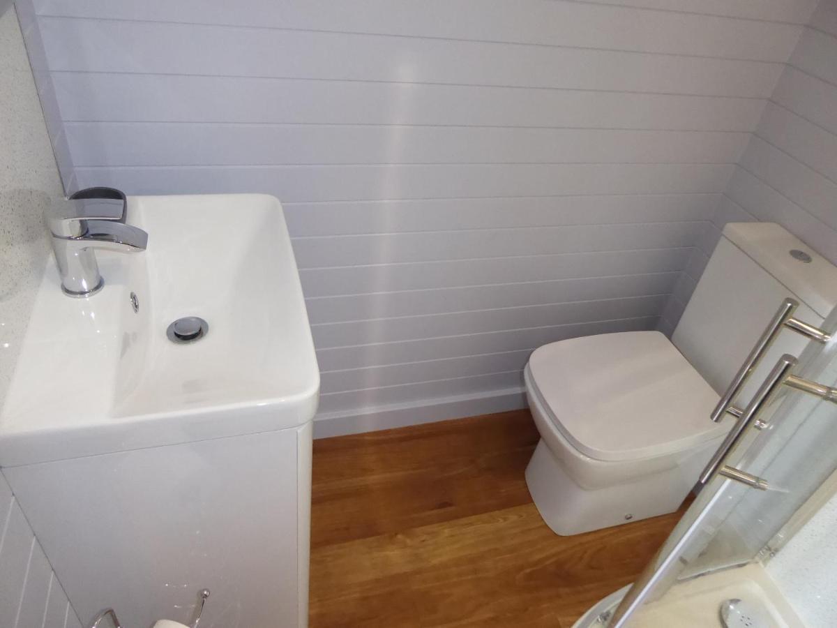 Honeypot Hideaways Luxury Glamping - Exclusively For Adults Hotel Chester Exterior photo