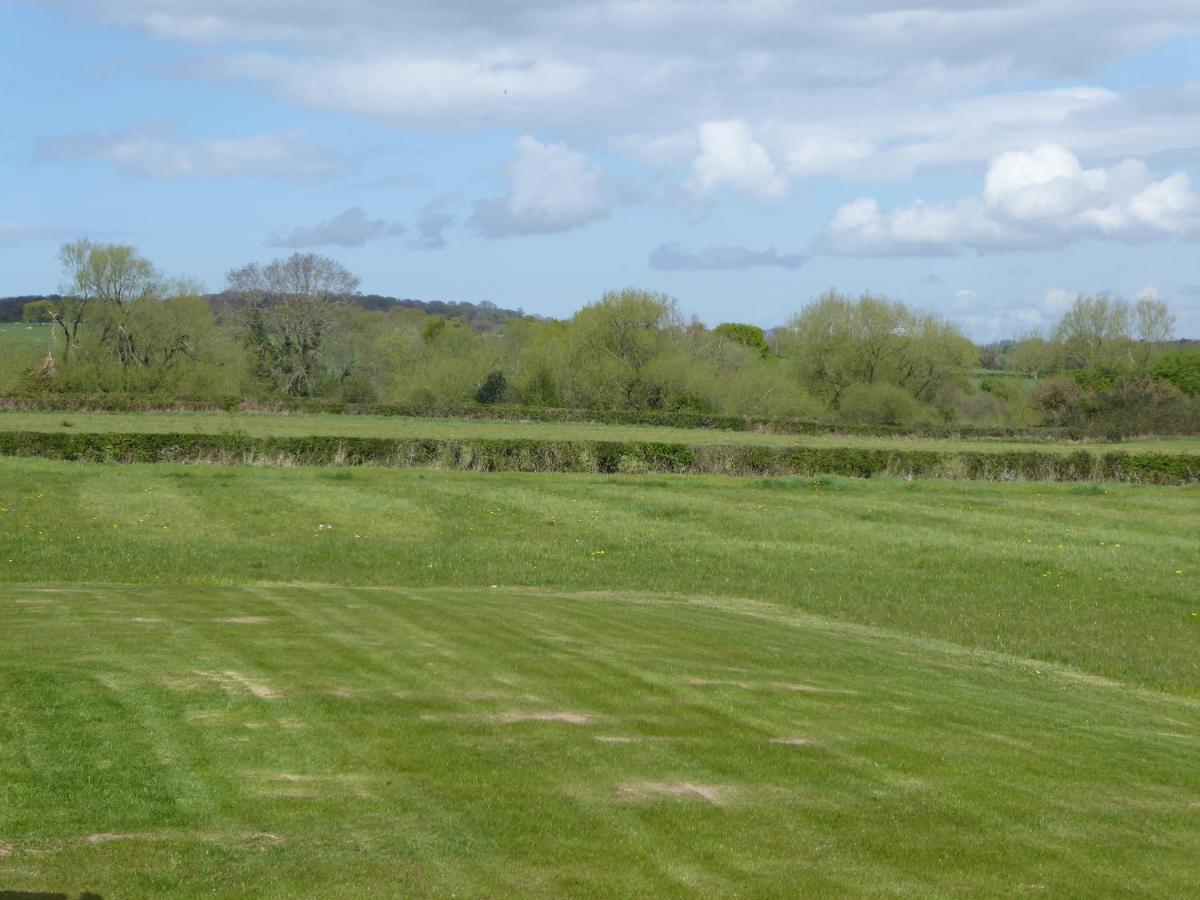 Honeypot Hideaways Luxury Glamping - Exclusively For Adults Hotel Chester Exterior photo